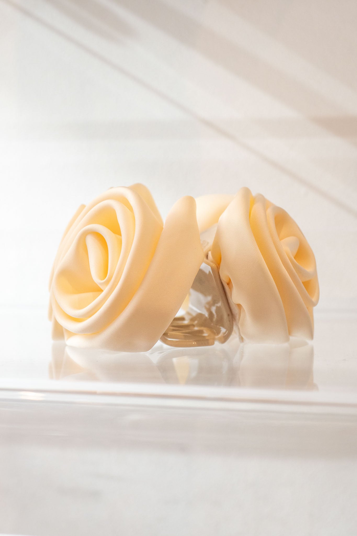 SV Rosette Hair Clip Ivory