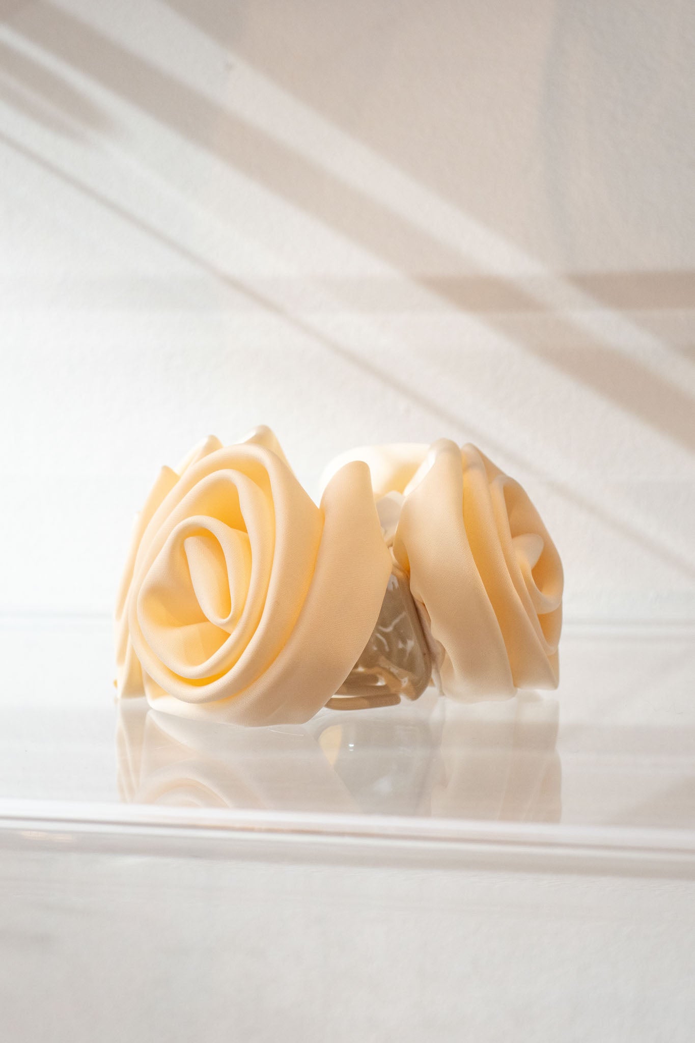 SV Rosette Hair Clip Ivory